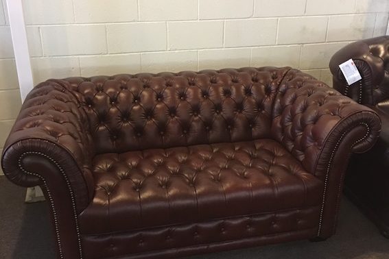 Shirling chesterfield sofa in burgandy leather